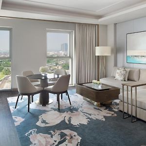 One-Bedroom Apartment City View